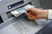 233 млрд рублей - отток с банковских депозитов населения в январе