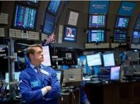 3000 пунктов превысил индекс Nasdaq впервые с 2000 года