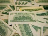 Количество людей, чье состояние превышает 50 млн долларов, в России составляет 1950 чел.