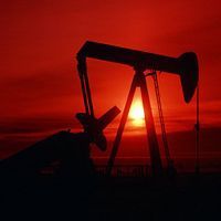 На 9,1 долларов снизится экспортная пошлина на нефть в РФ с 1 января 2011 года
