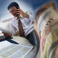 15 000 госслужащих будут уволены в Греции в 2012 году
