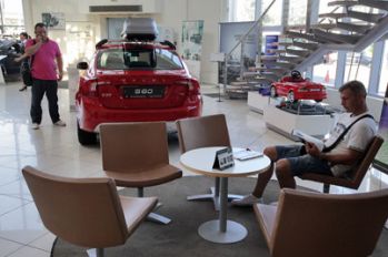 На 71 млрд долларов было продано новых легковых автомобилей в России в 2012 году