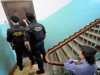 373 млрд рублей взыскано с должников судебными приставами в 2011 г.